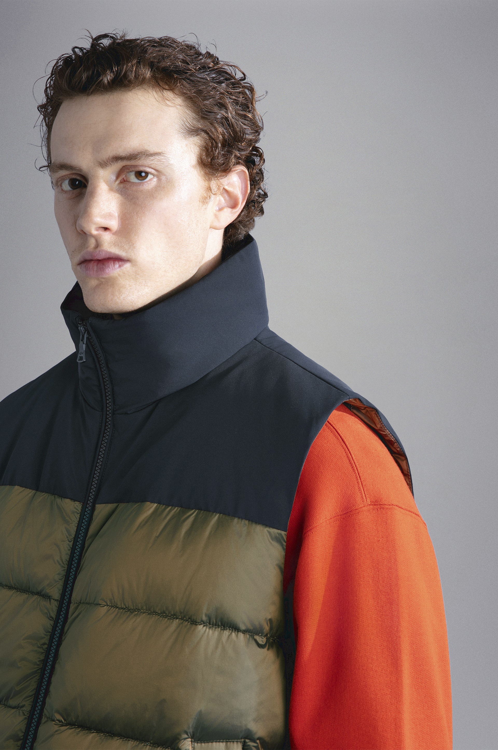 COLOR BLOCK QUILTED VEST - 4