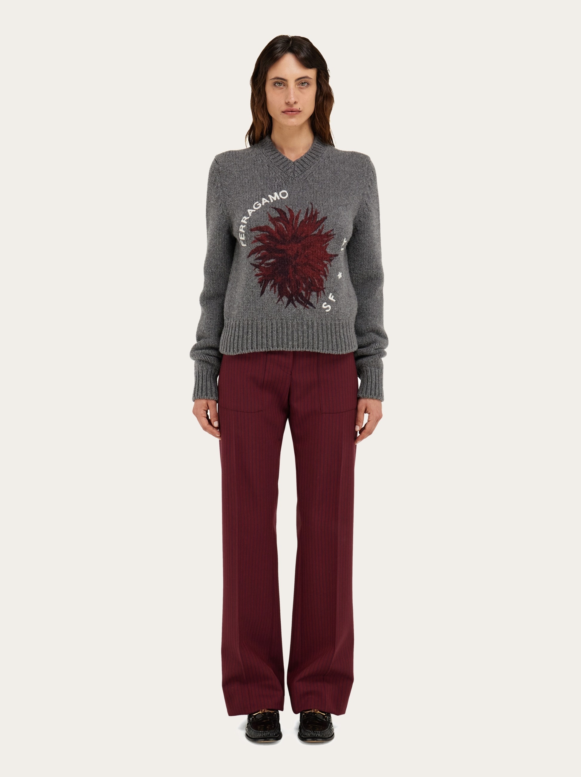 V-neck sweater with floral motif - 7