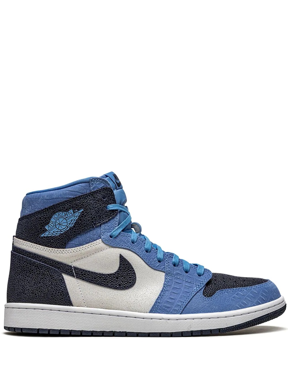 Air Jordan 1 Retro High OG ‘UNC’ sneakers - 1