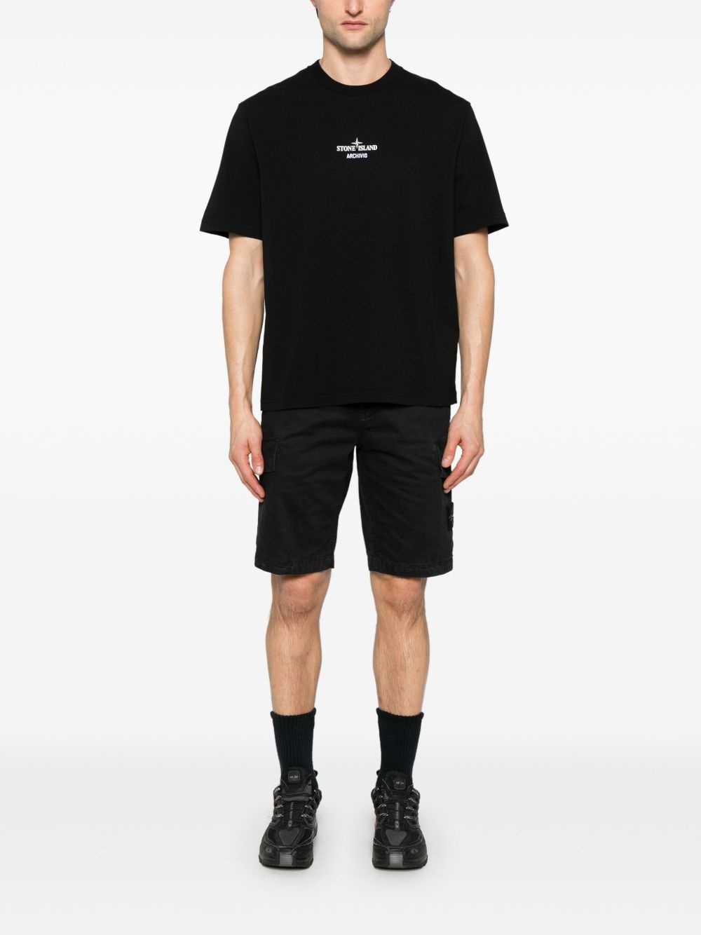 Compass-badge shorts - 2