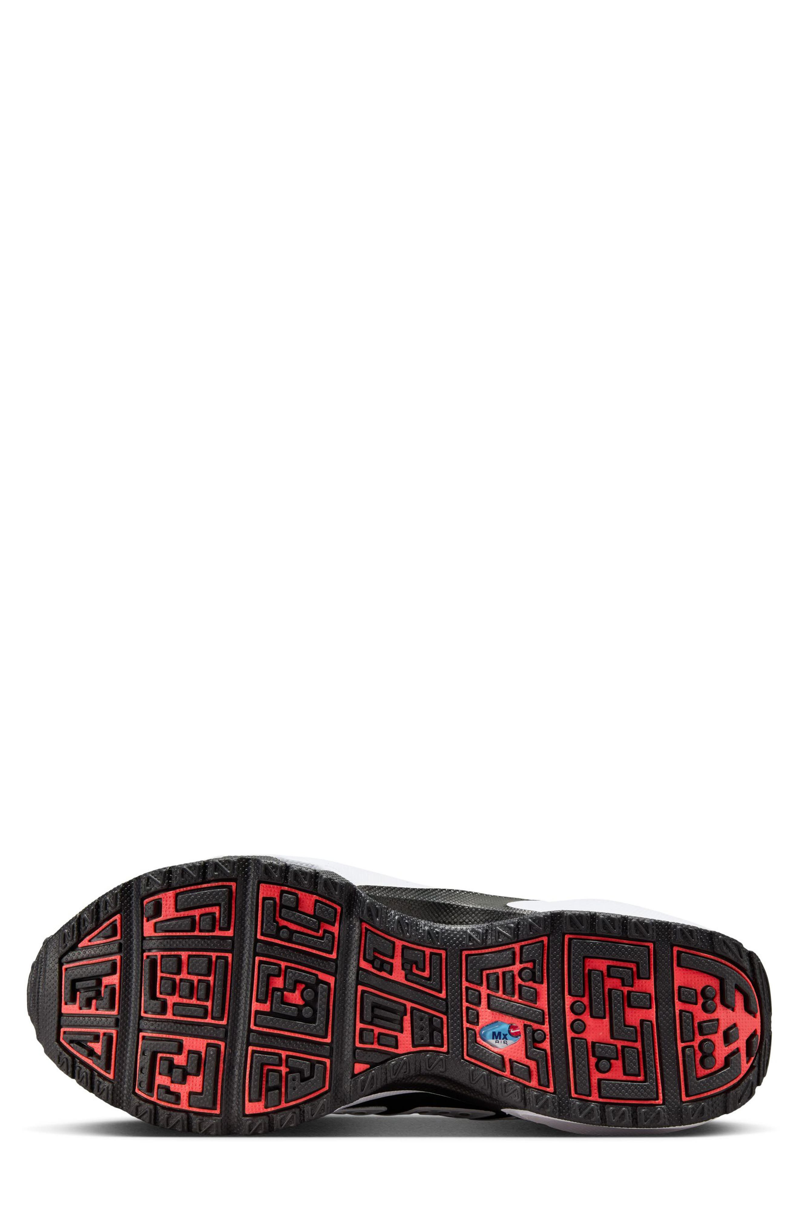 Nike Air Max Sunder Sneaker in Bright Crimson/Black/Ceramic at Nordstrom - 4