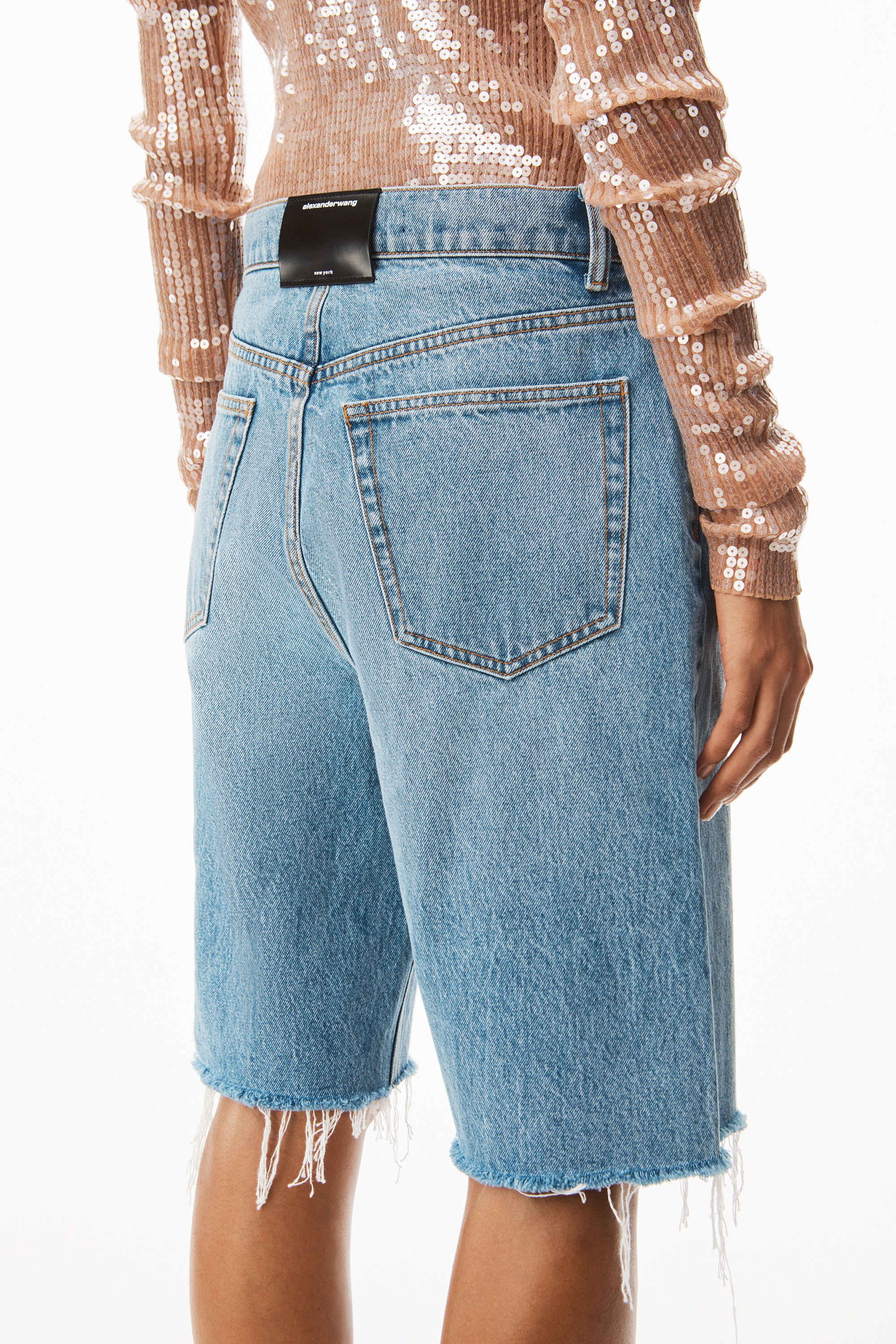 MID RISE JEAN SHORTS IN DENIM - 5