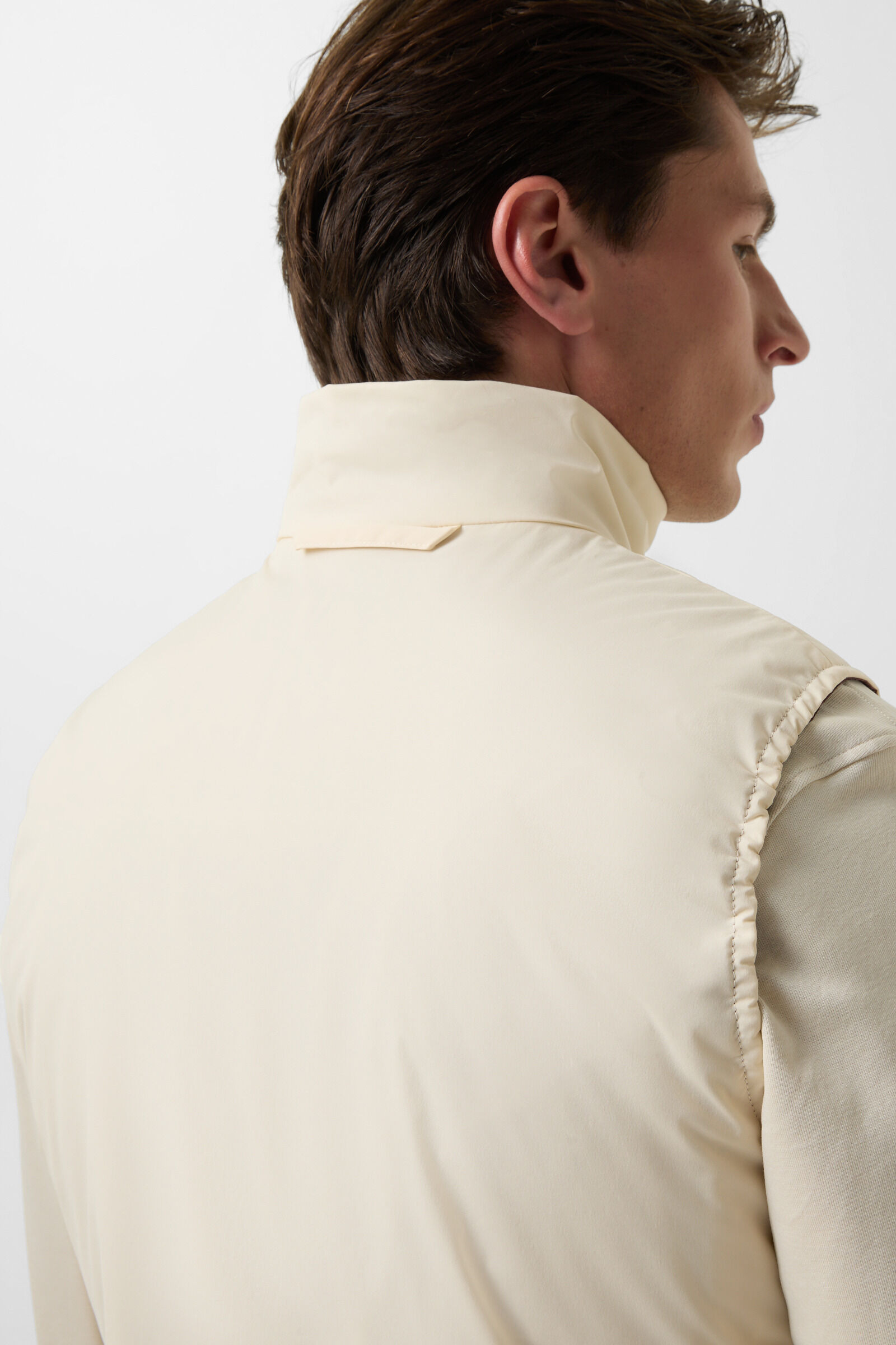 Conner vest in Cream - 7