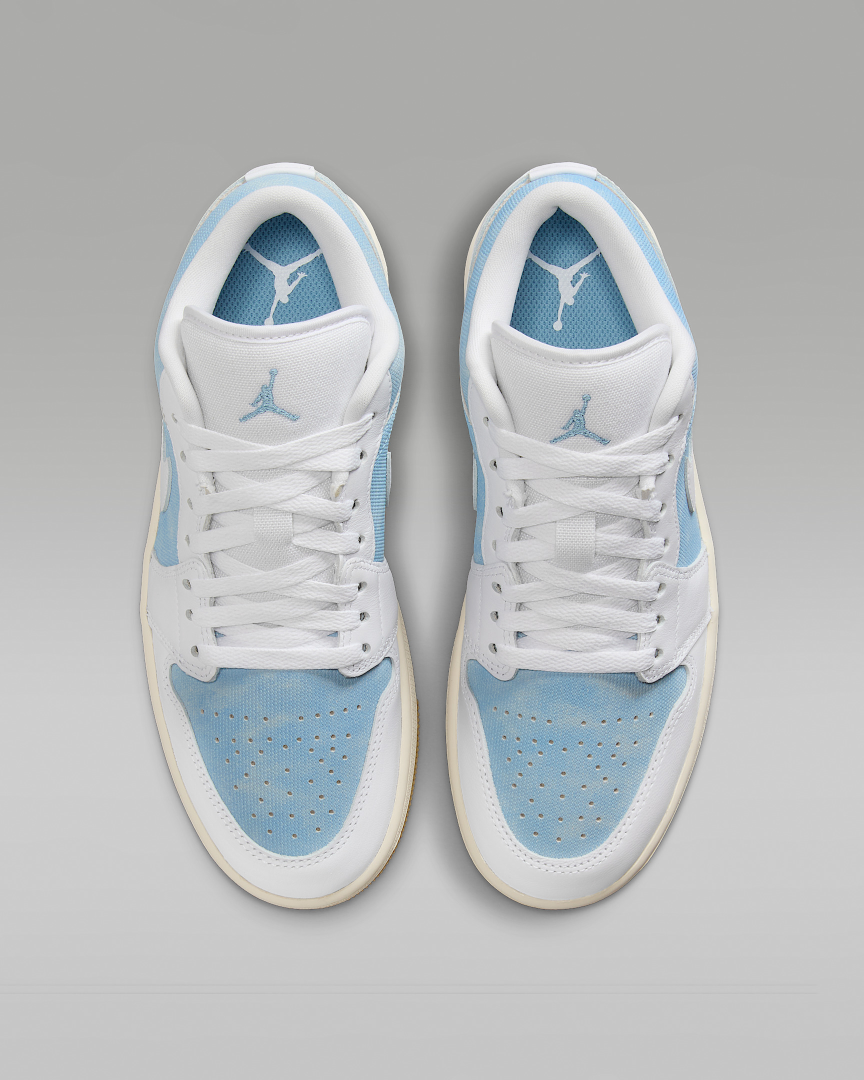 Air Jordan 1 Low SE Women's Shoes - 4