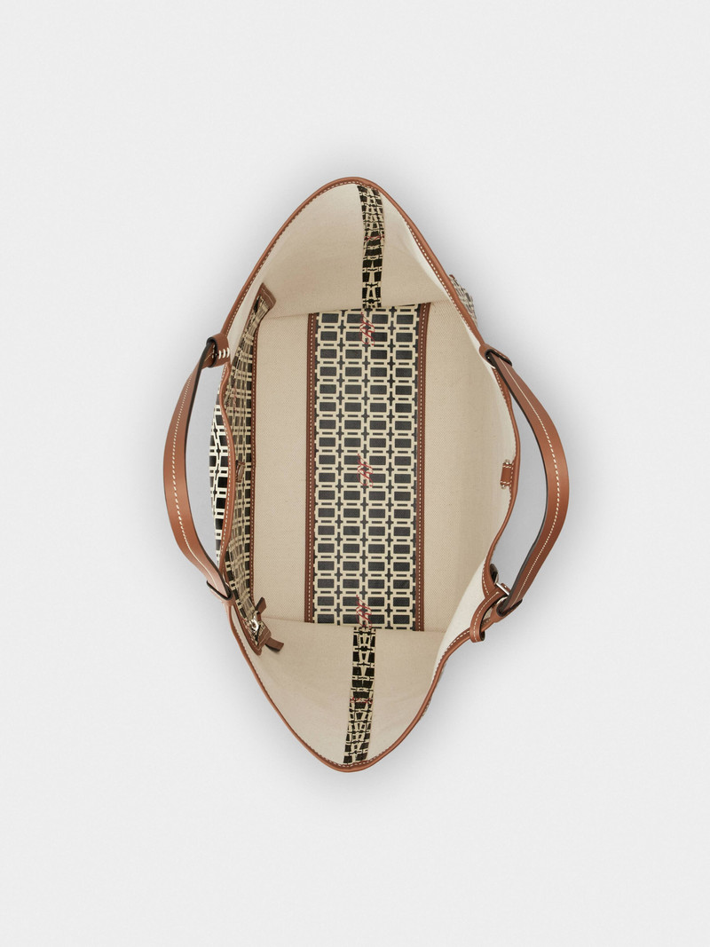 Grand Vivier Medium Shopping Bag in fabric 9