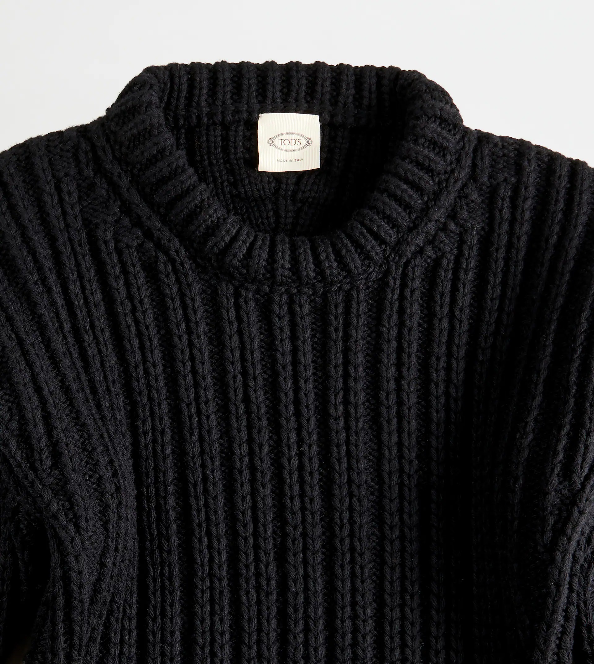 CASHMERE BLEND ROUND NECK JUMPER - BLACK - 6