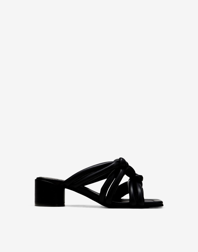 Chunky mignon slippers 1