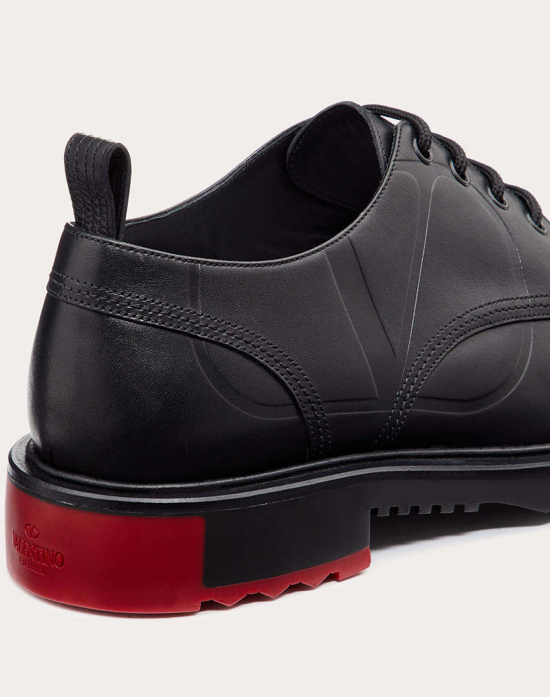 VLogo Signature Calfskin Derby 5
