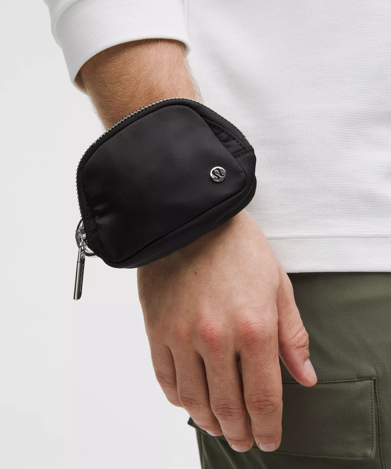 Everywhere Belt Bag Nano 4