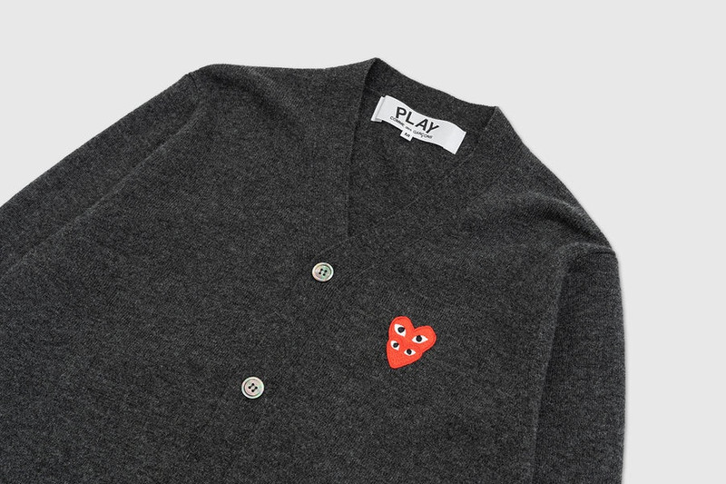 Comme des Garçons PLAY DOUBLE RED HEART CARDIGAN outlook
