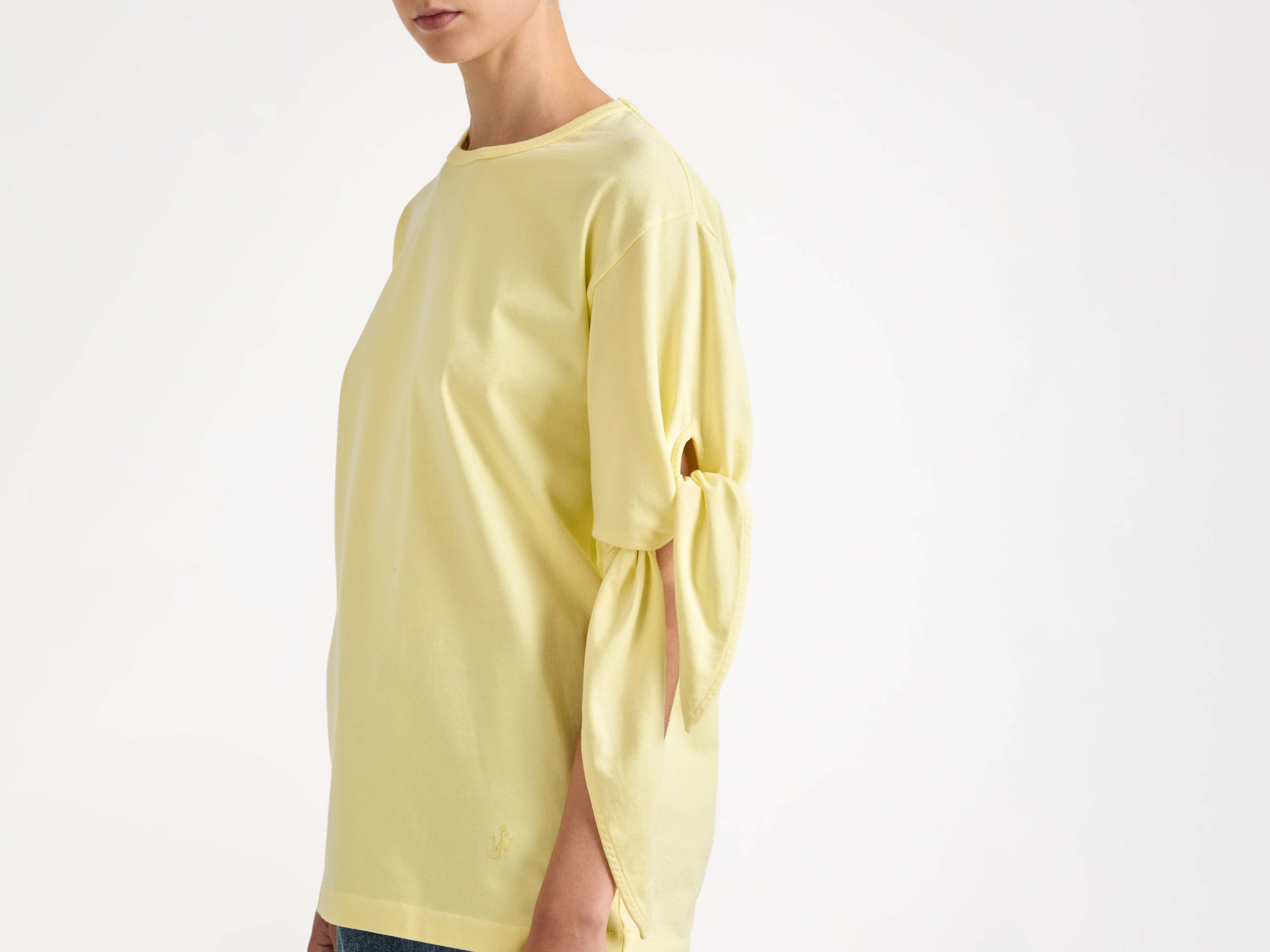 KNOTTED SLEEVE T-SHIRT IN YELLOW - 4