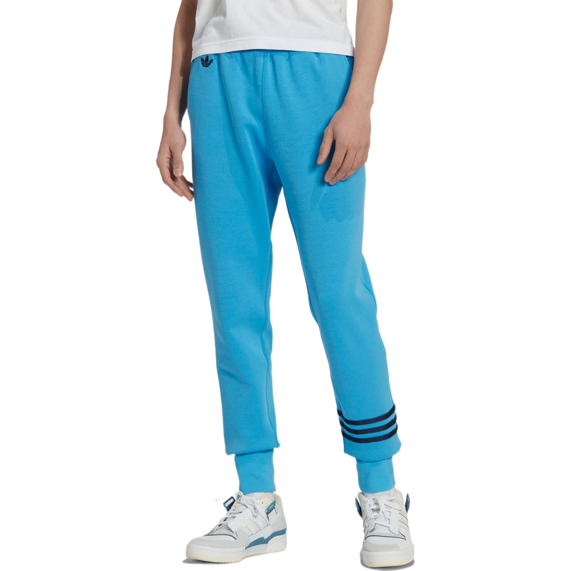adidas originals Logo HM1862 - 2