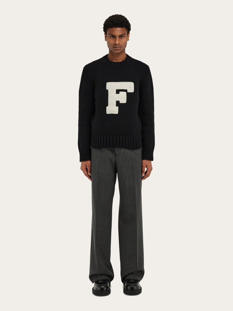 Crew neck sweater with applied F detail 7