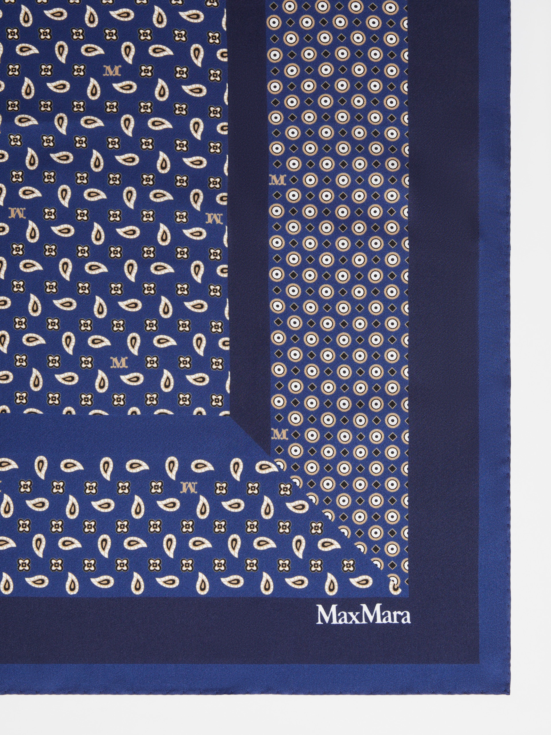 MXACARRE90W1 Printed silk oversized scarf 2