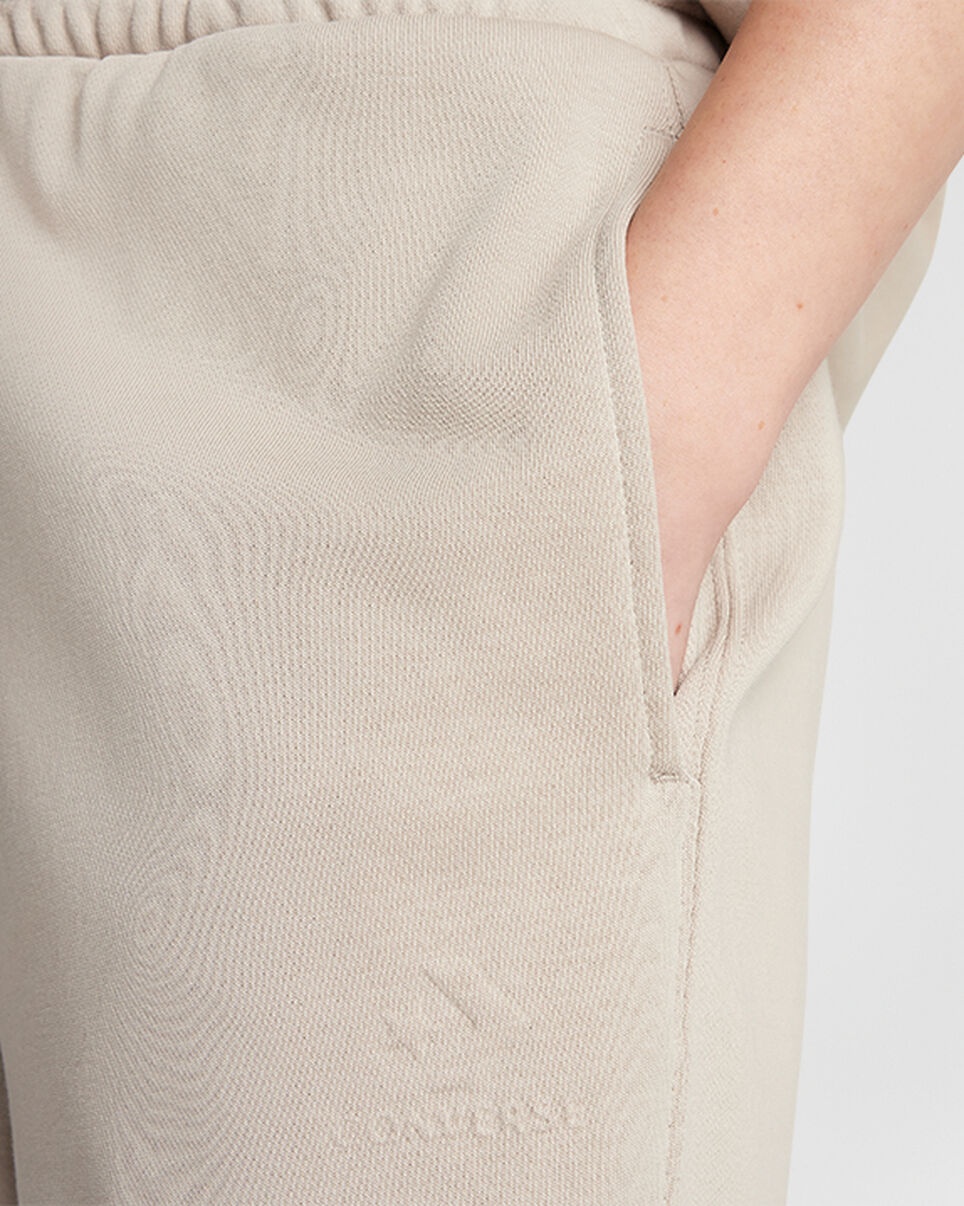Go-To Star Chevron Standard-Fit Debossed 7" Shorts - 5