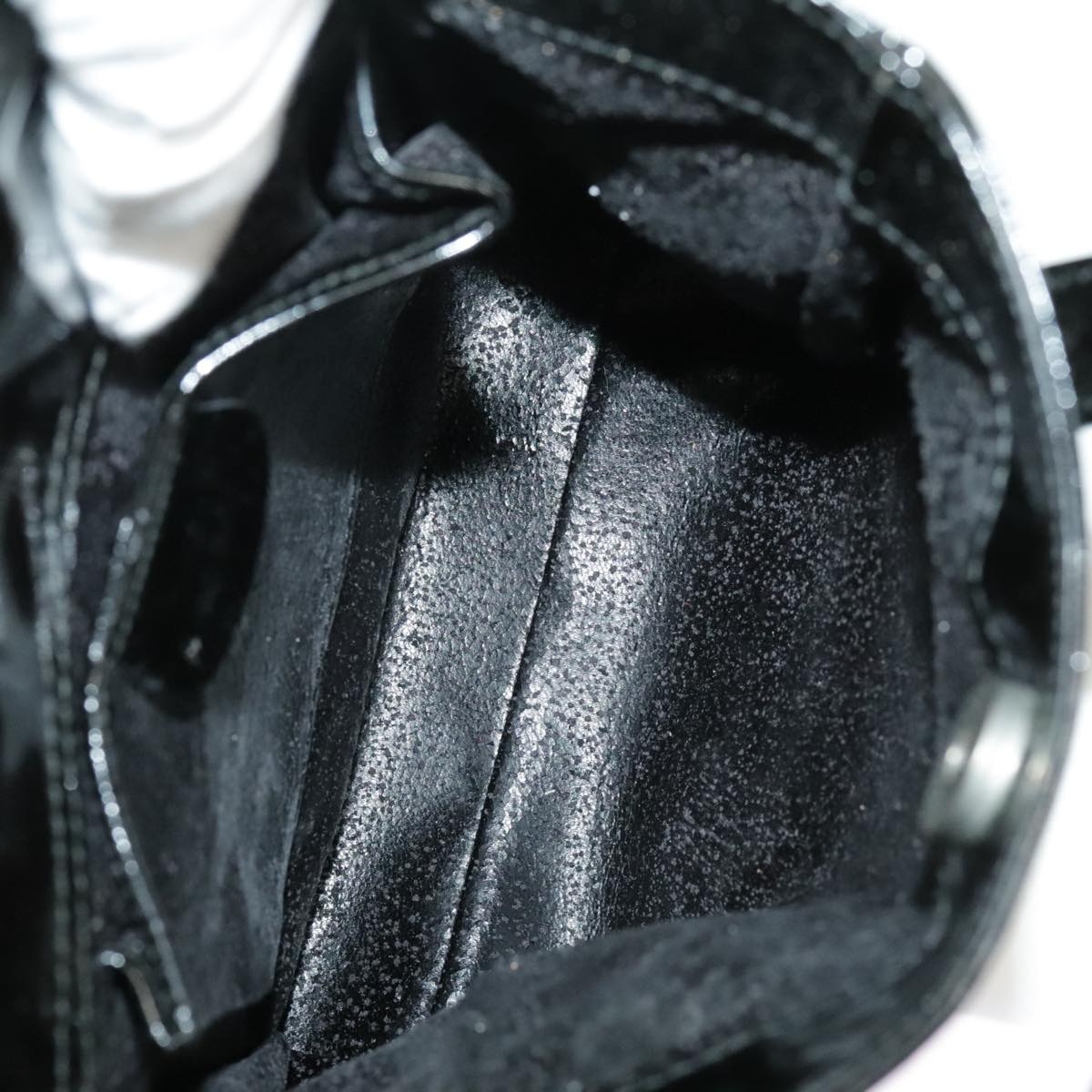 GUCCI Hand Bag Enamel Black - 10