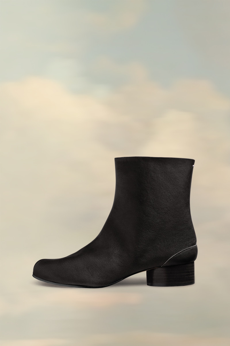 Maison Margiela Tabi ankle boots outlook
