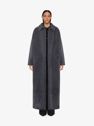 Givenchy OVERSIZED COAT IN SHEARLING outlook