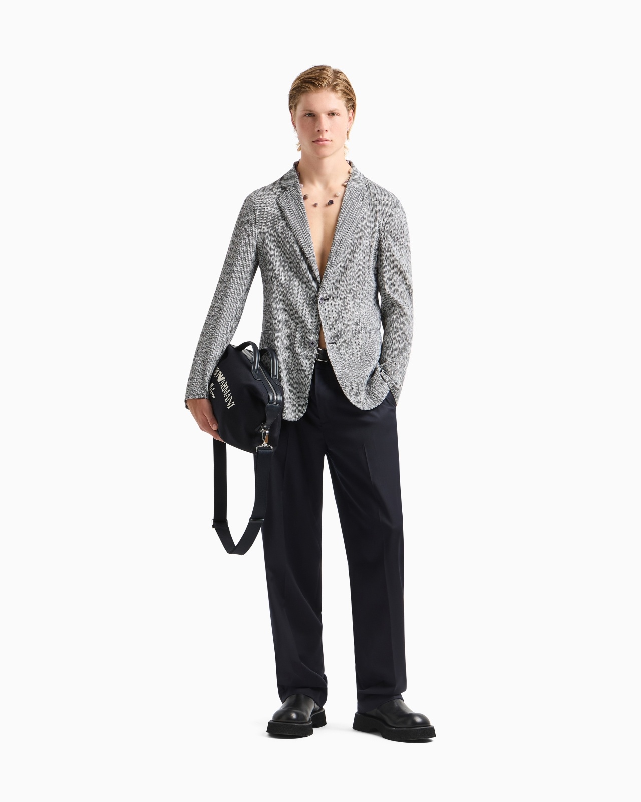 SINGLE-BREASTED BLAZER IN A CHEVRON-PRINT SEERSUCKER FABRIC - 2