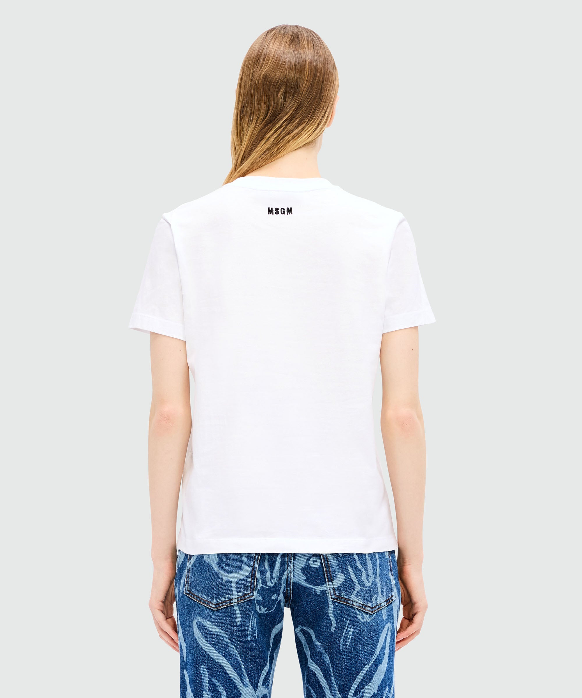 White jersey T-shirt with "Follow the rabbit®" quotes - 3