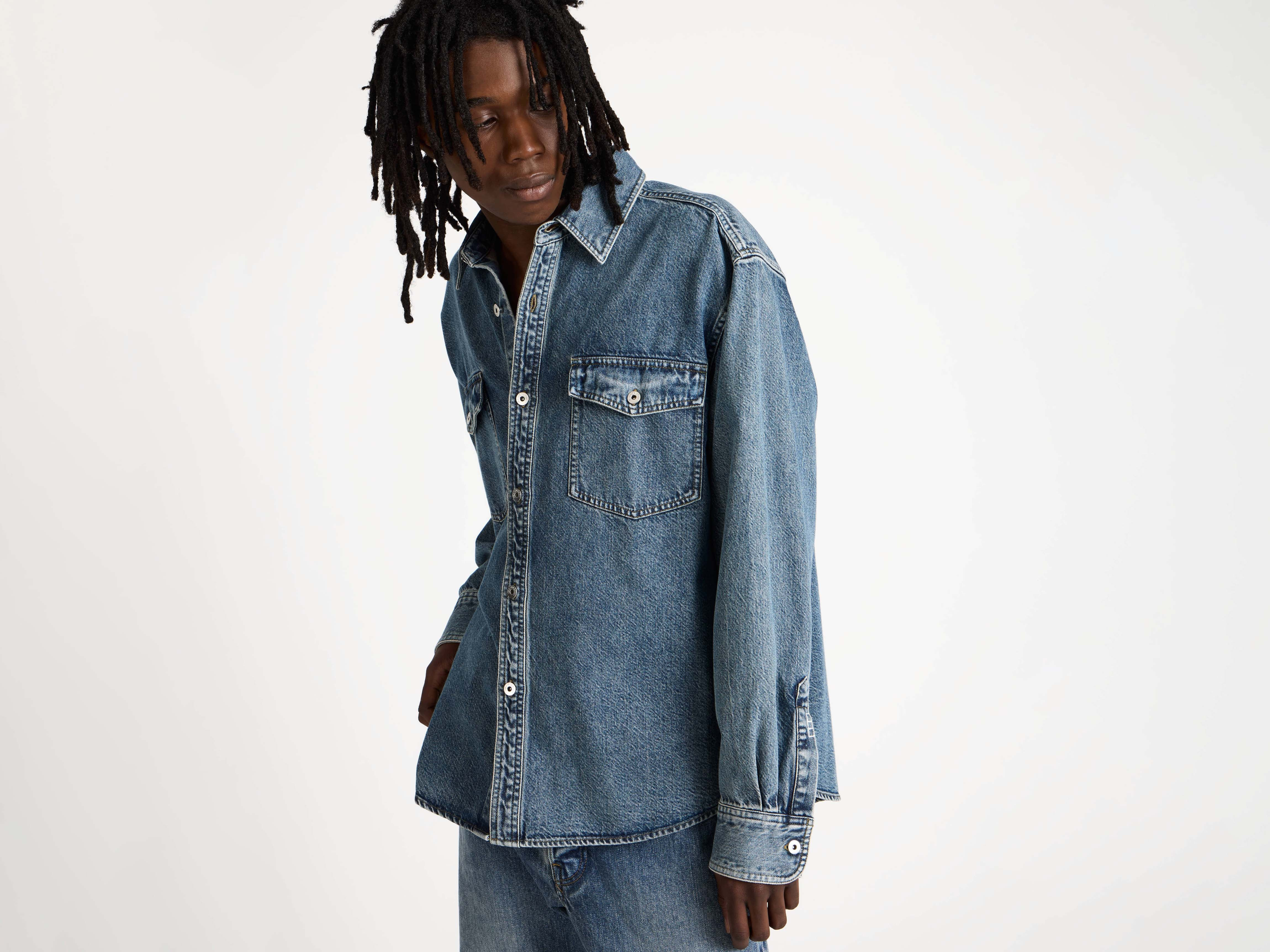OVERSIZED SHIRT IN MID BLUE - 3