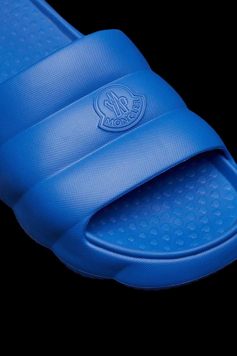 Moncler Lilo Slides outlook