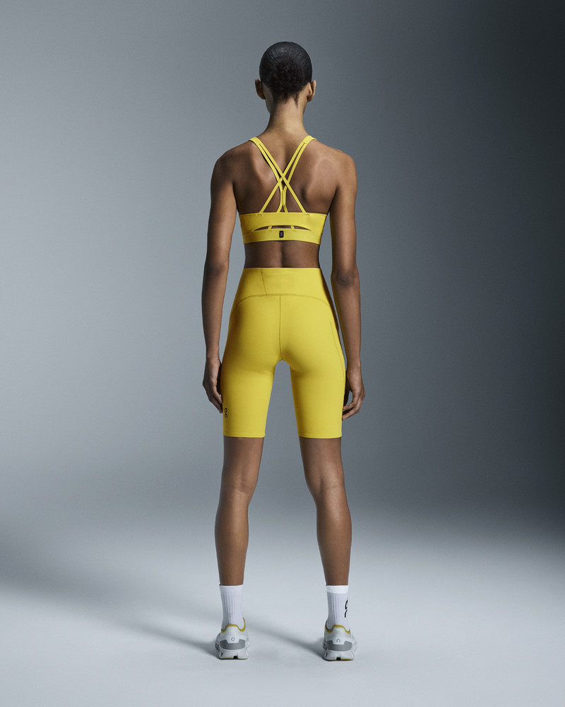 On Movement Tights Short outlook