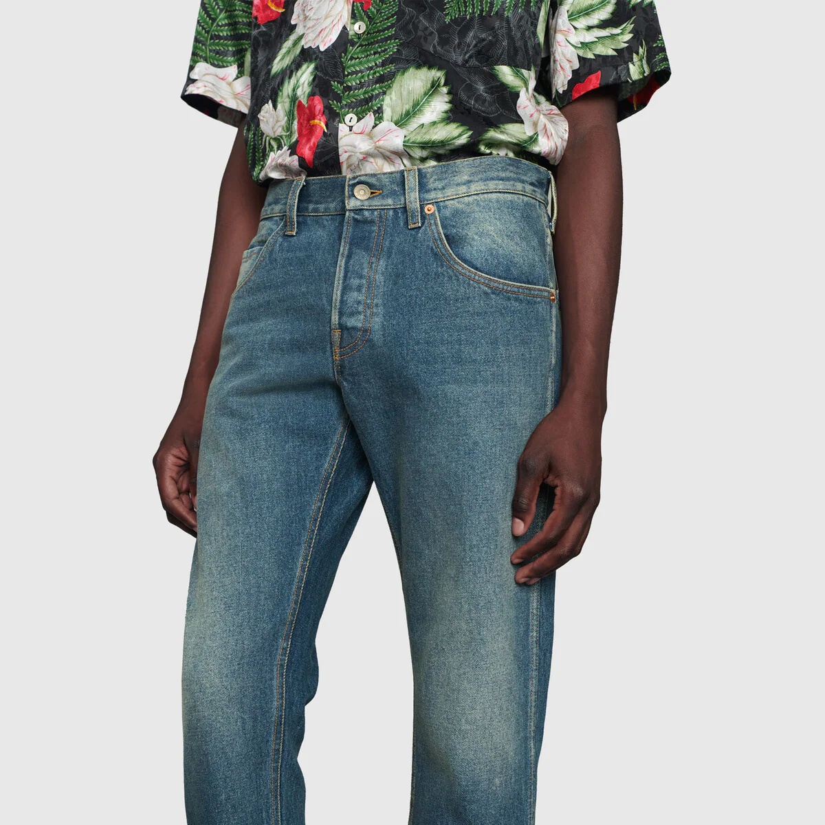 Tapered washed jeans - 7