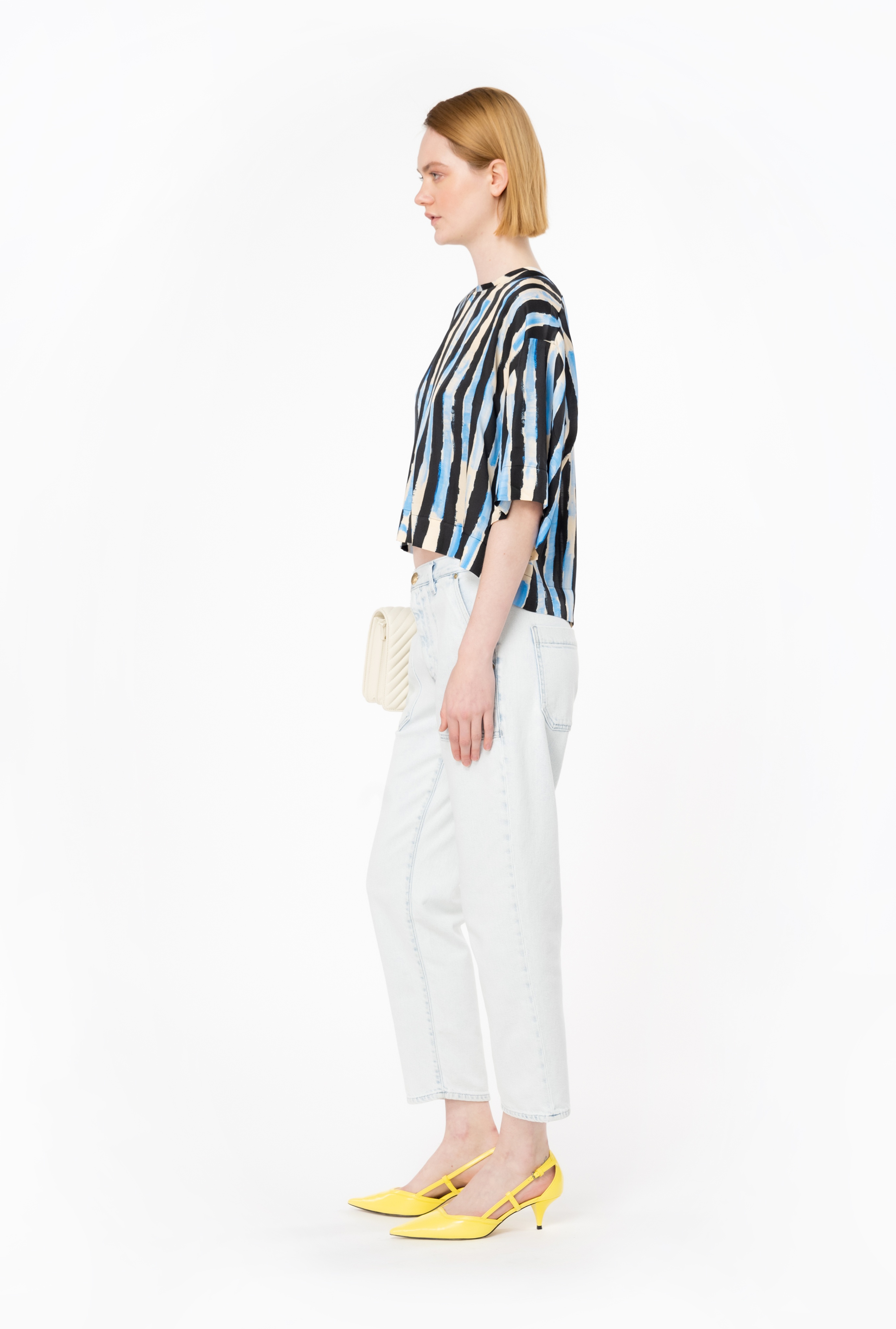 LIGHT-COLOURED CHINO-STYLE JEANS - 4