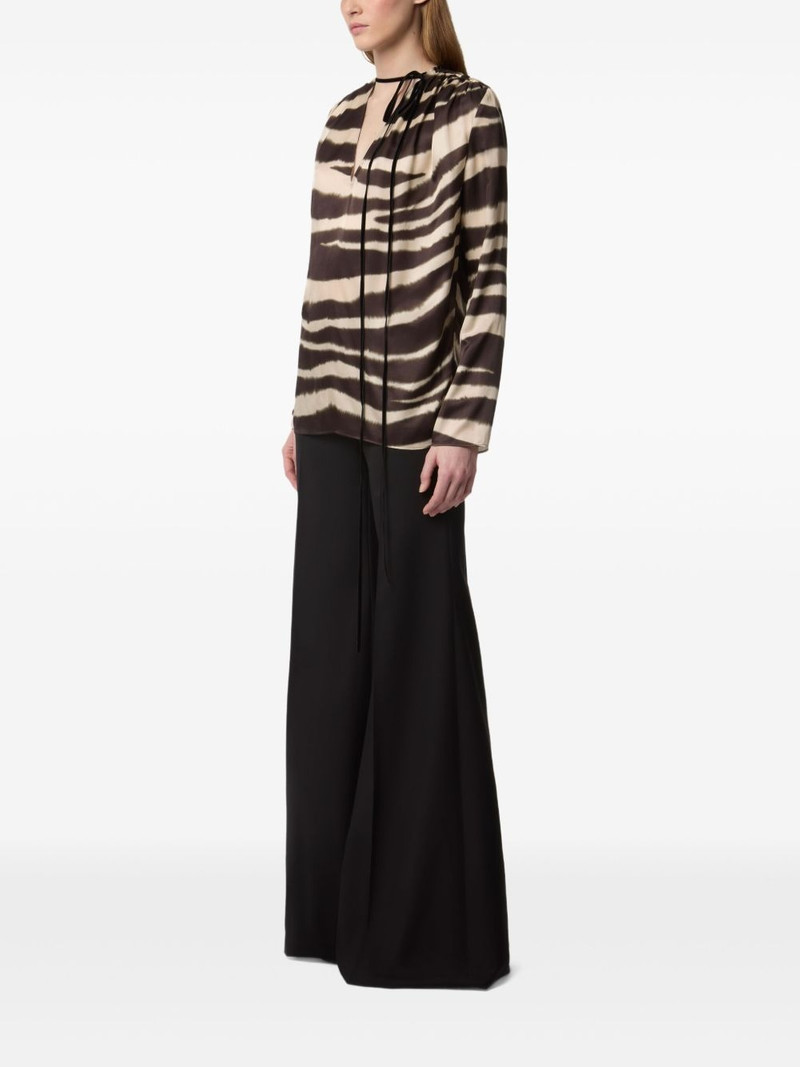 zebra-print V-neck top 3