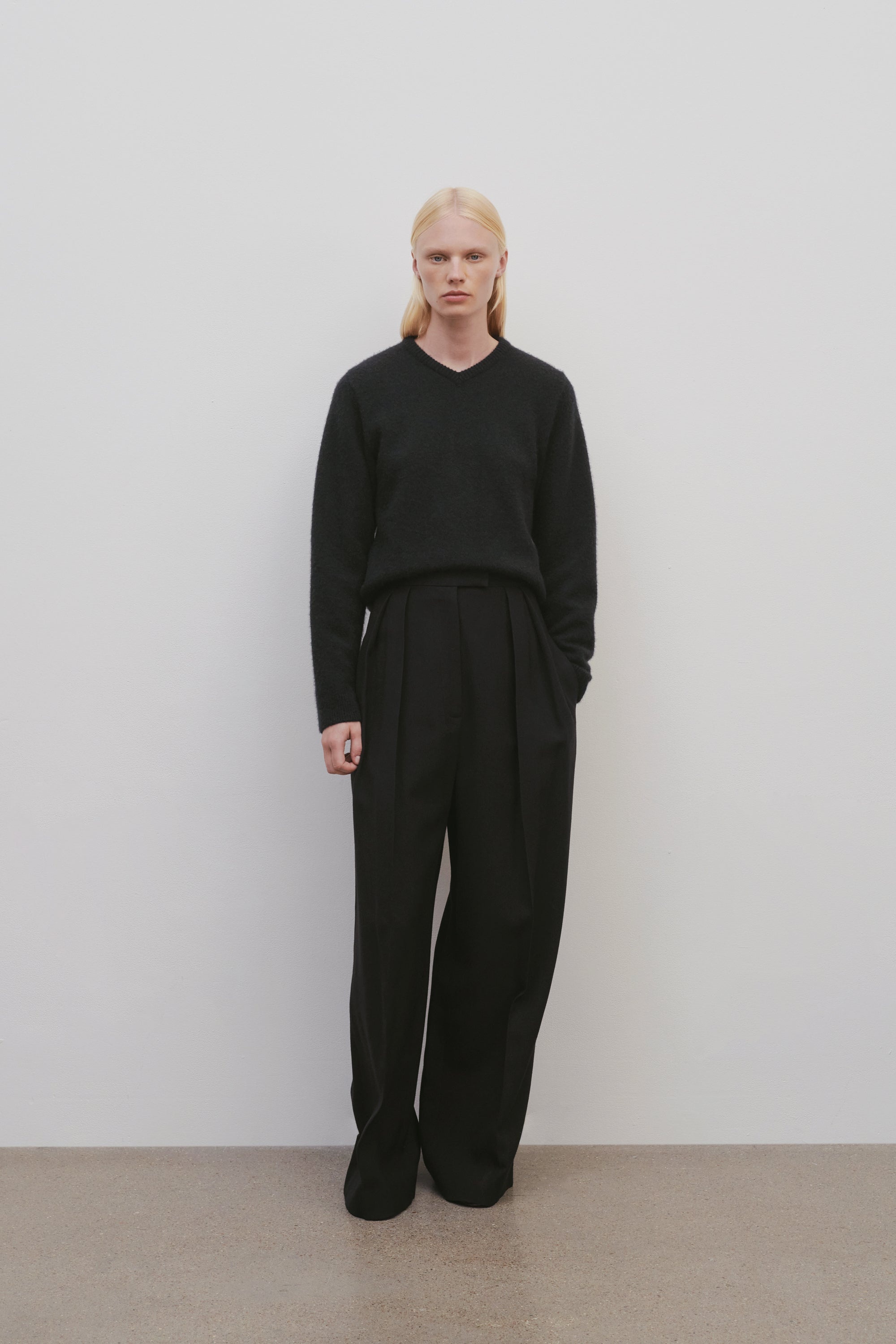 Crissi Pant in Viscose and Virgin Wool - 3