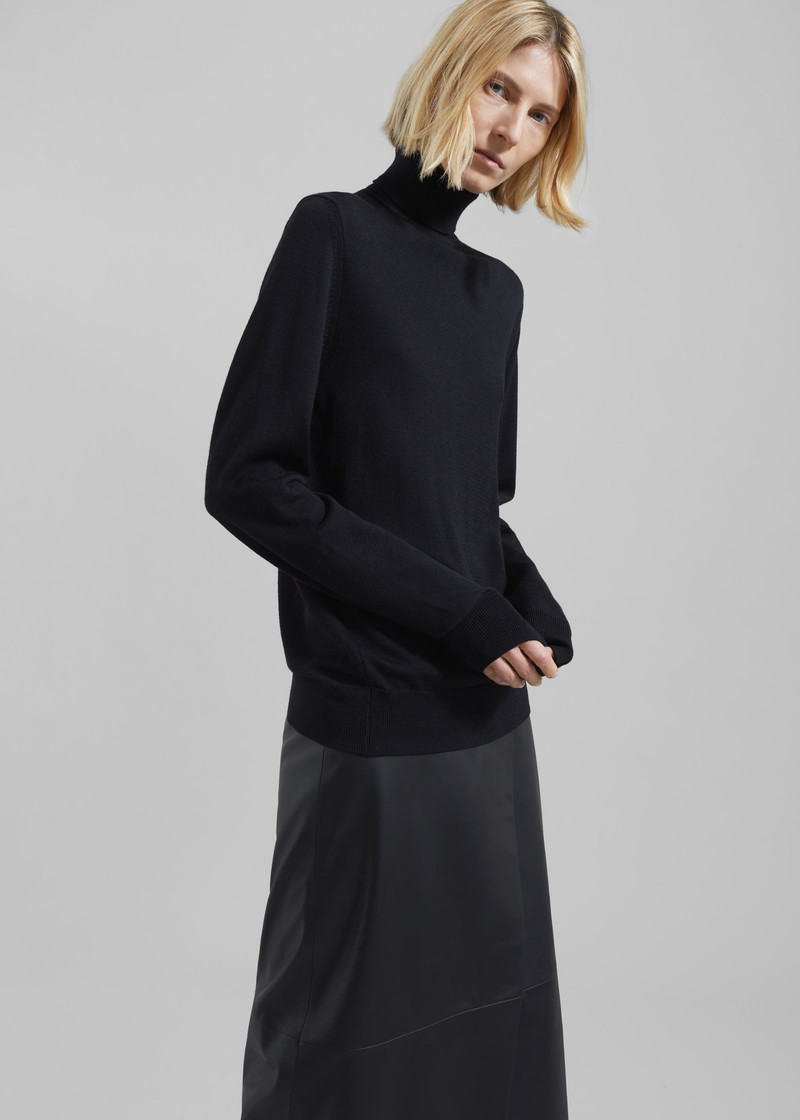 Eve Thin Turtleneck Sweater - Black 1