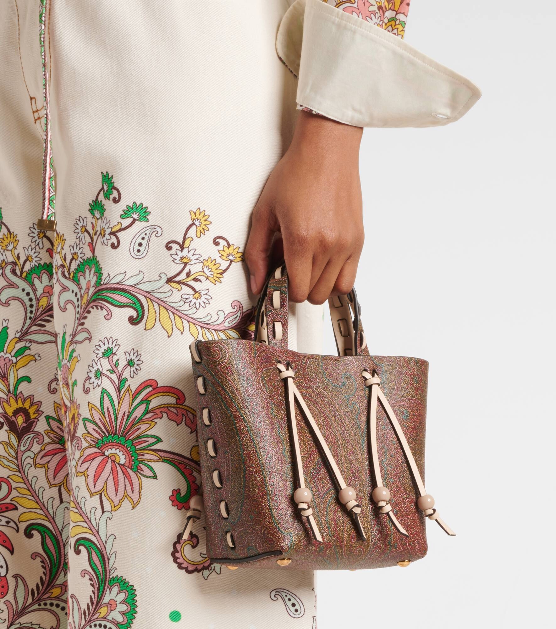 Essentials Small canvas shoulder bag - 6