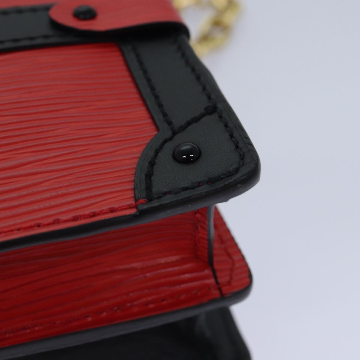 LOUIS VUITTON Epi Trunk Clutch Shoulder Bag Red Black M51697 - 8