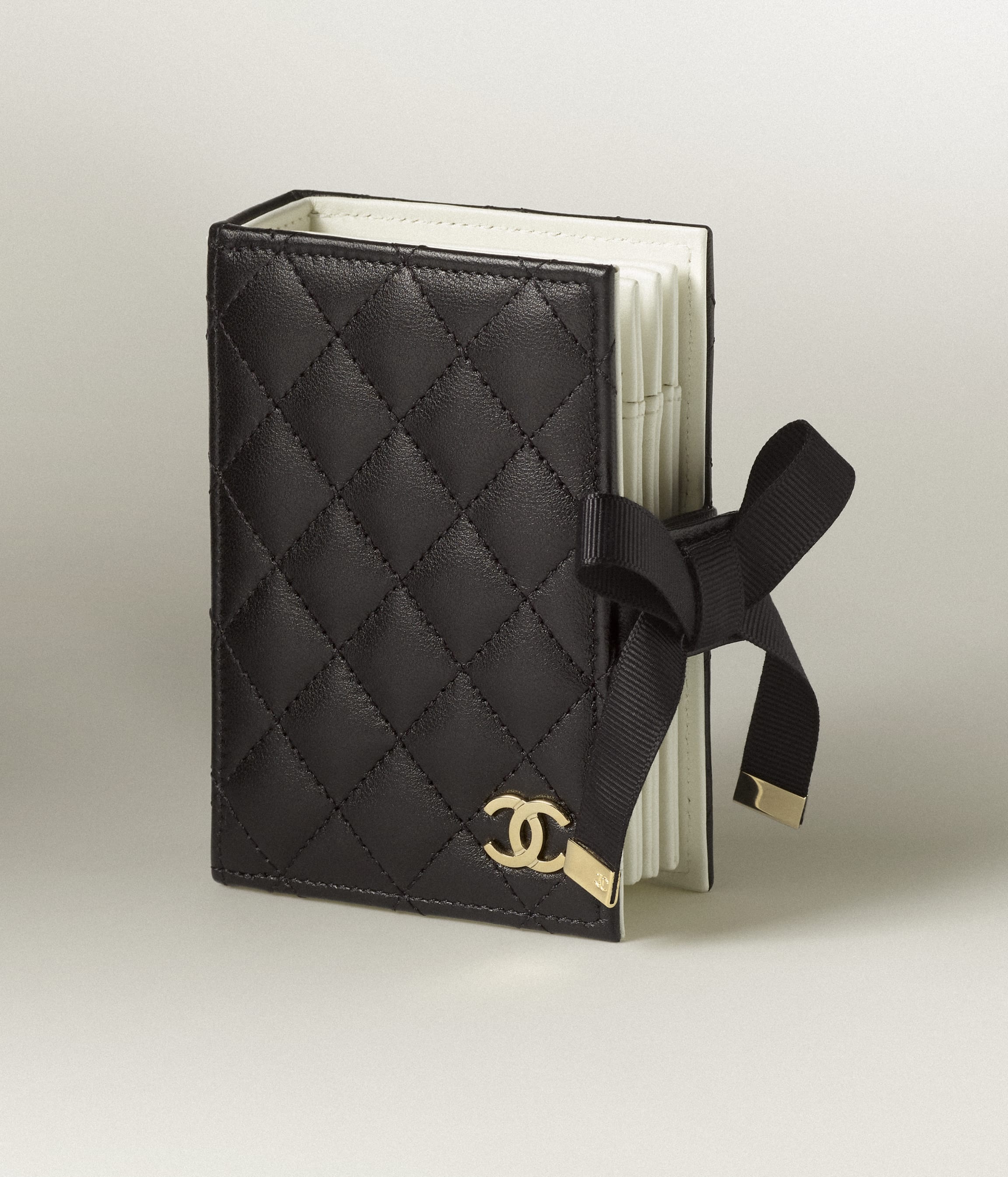 Card Holder 2