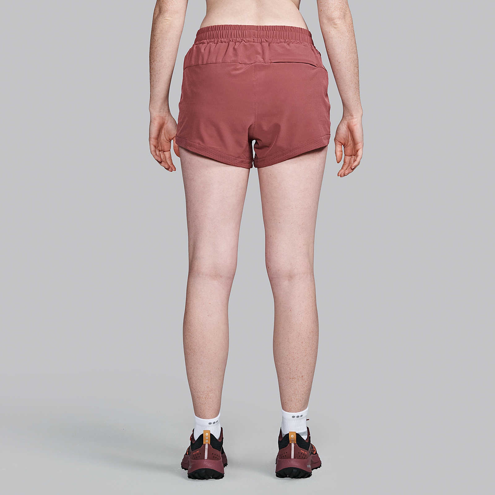 Outpace 3" Short - 2