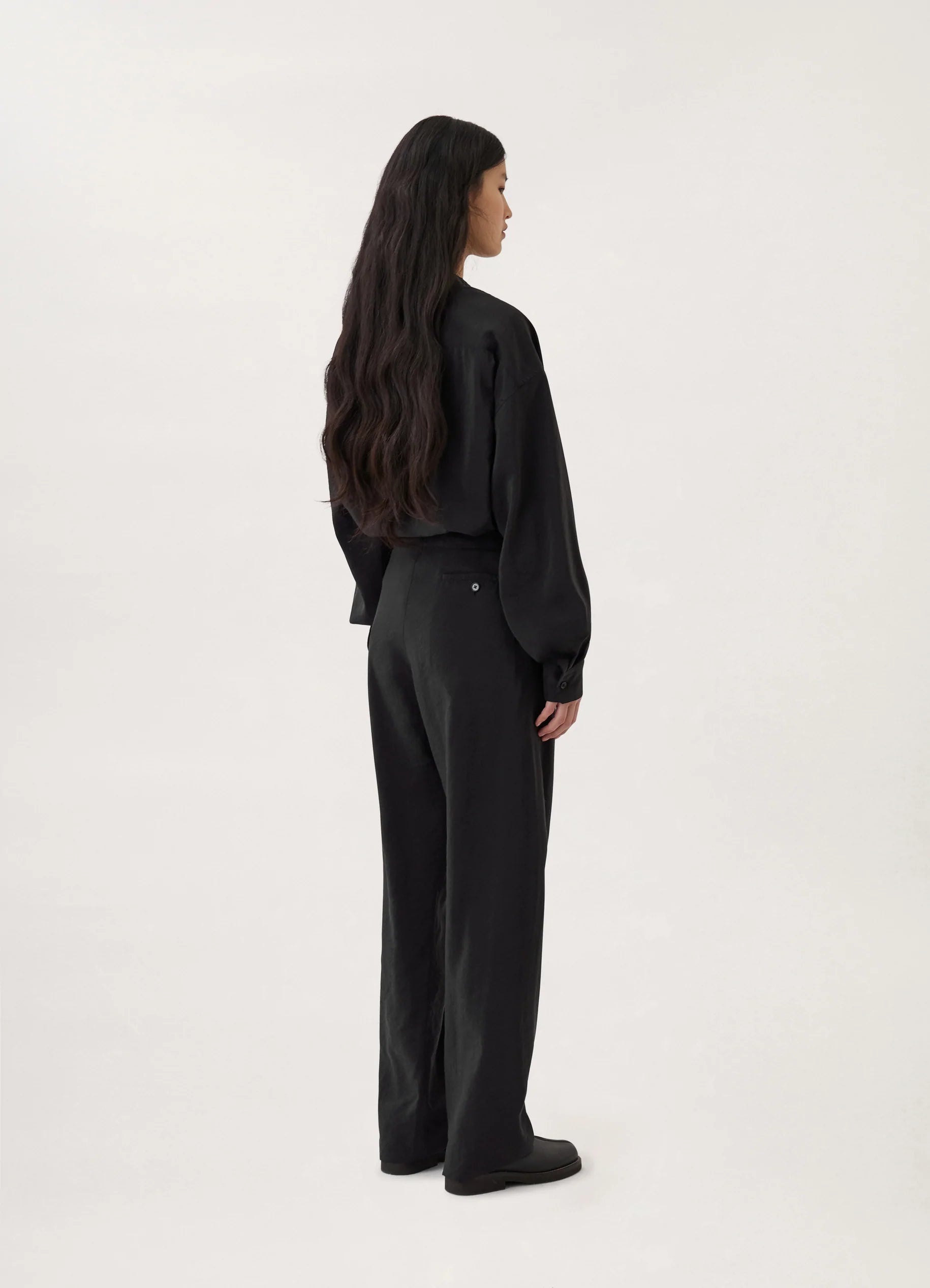 SOFT BELTED PANTS
DRY SILK - 3