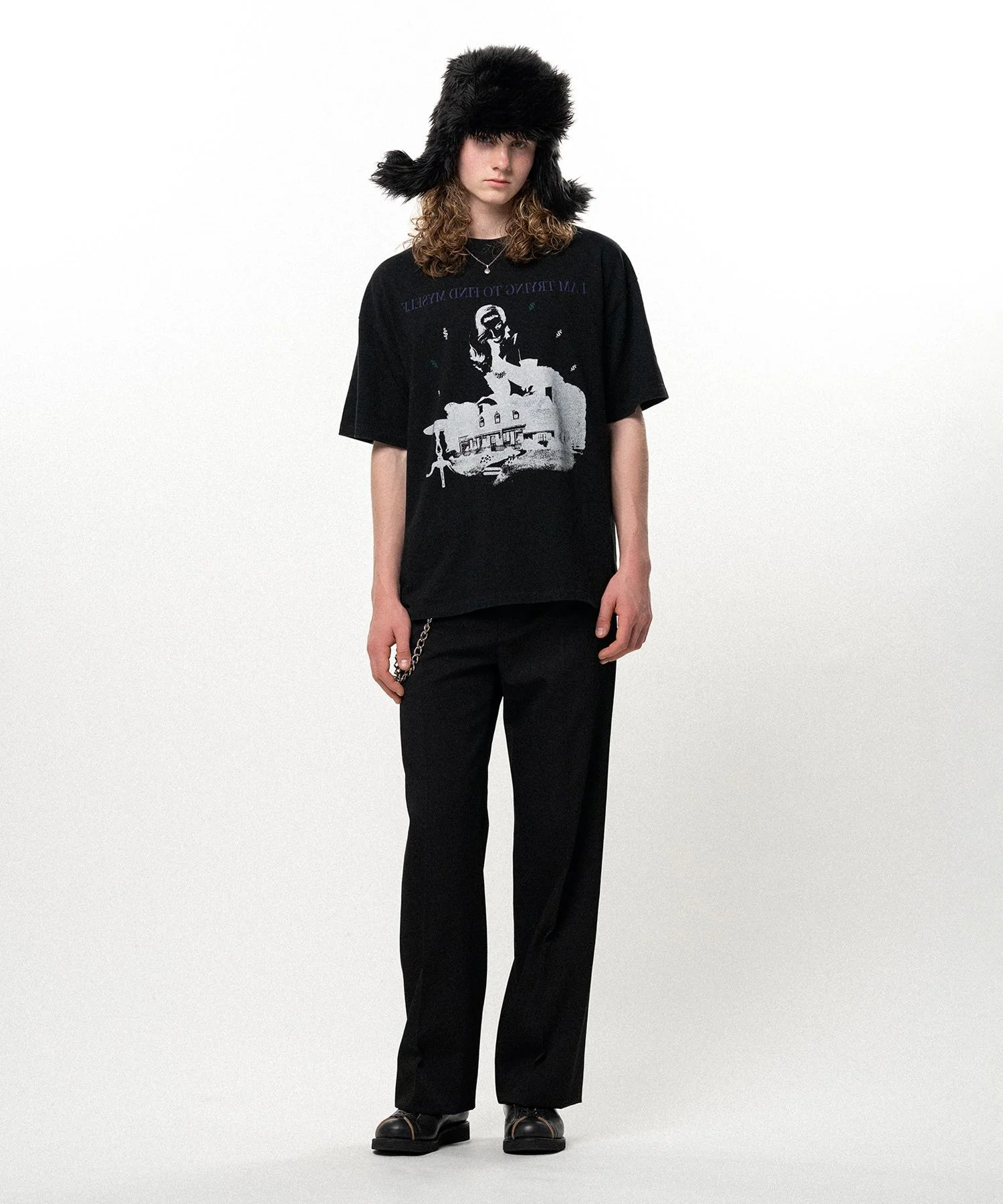 "I am trying to find myself" T-shirt - 1