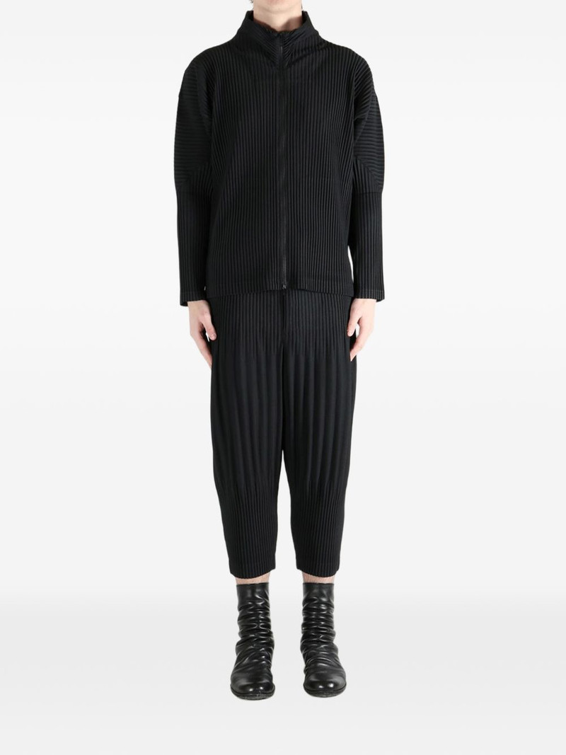 ISSEY MIYAKE zip-fastening pleated coat outlook