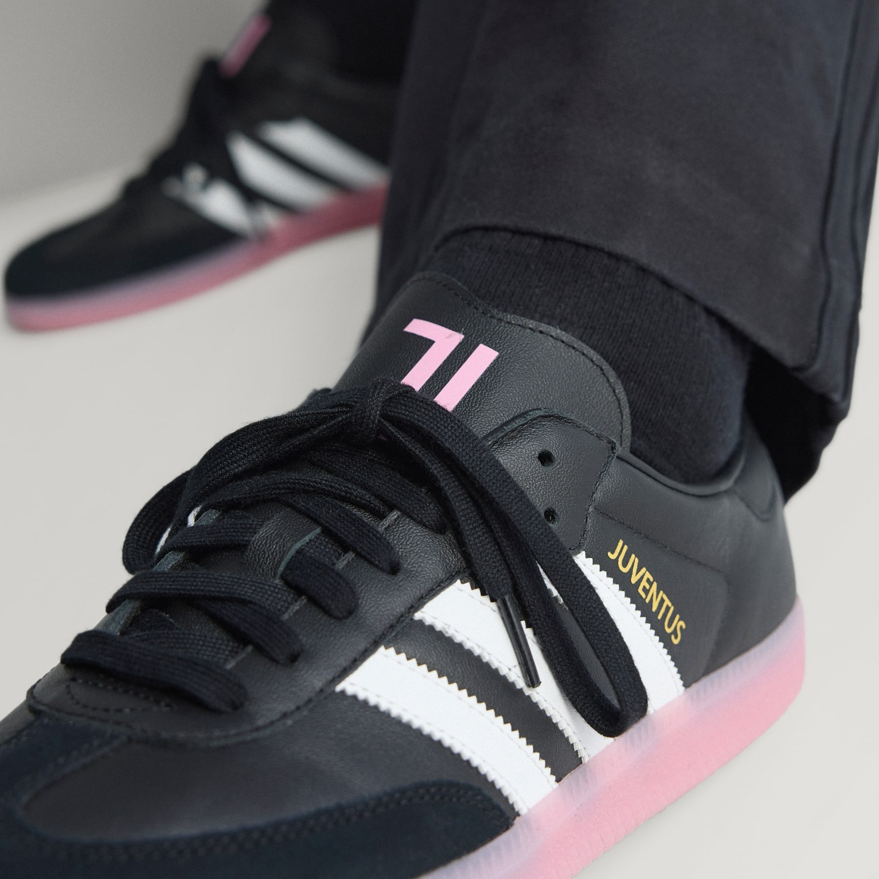 Samba Juventus Shoes - 3