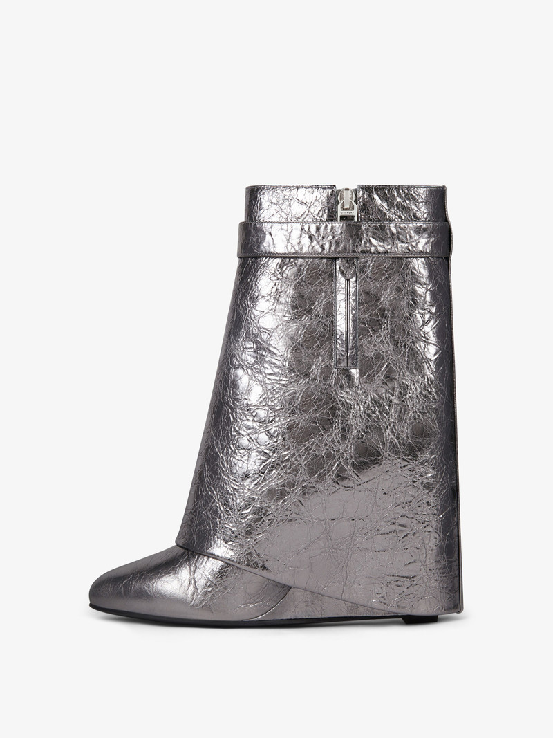 SHARK LOCK ANKLE BOOTS IN LAMINATED LEATHER 4