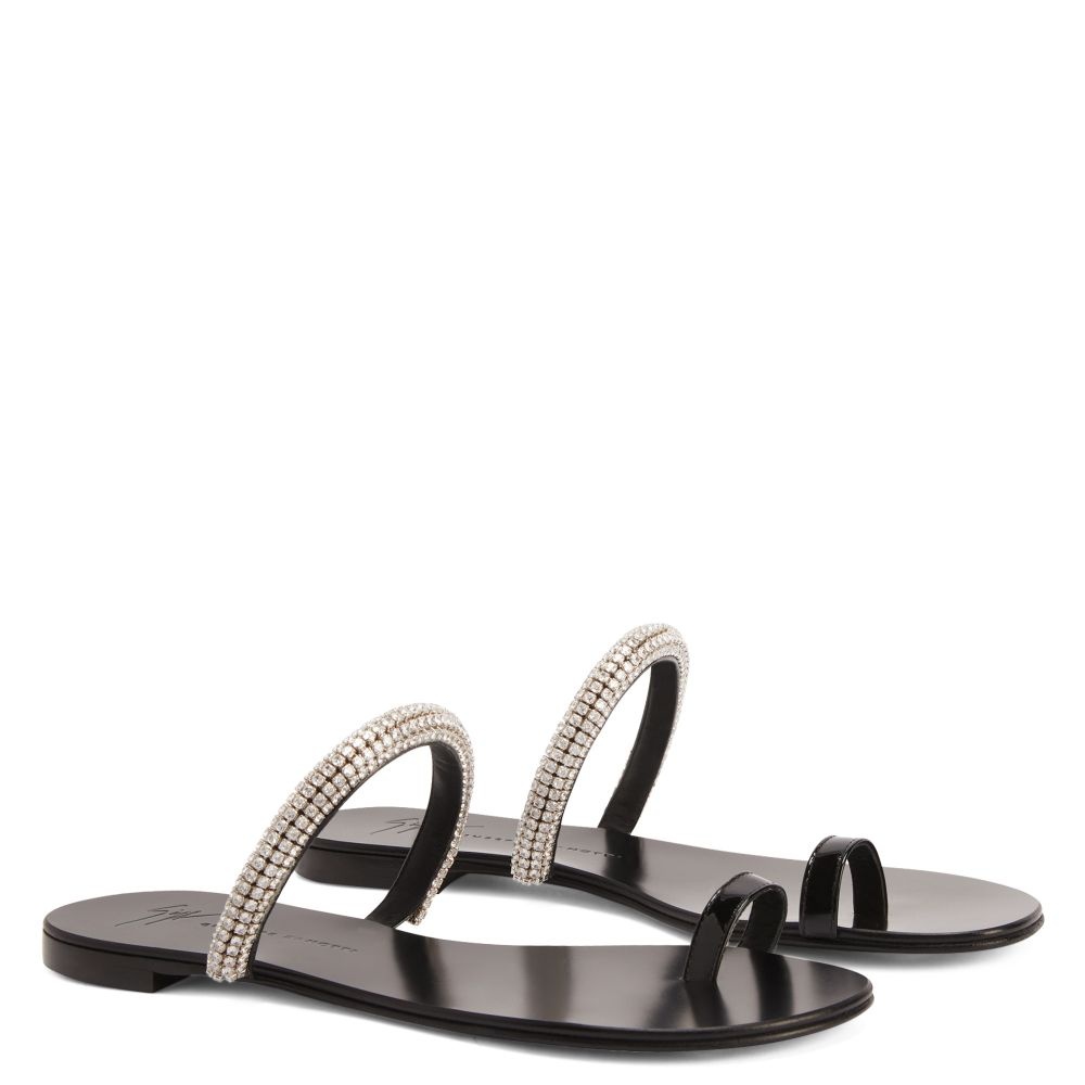 Galassia Flat - 3