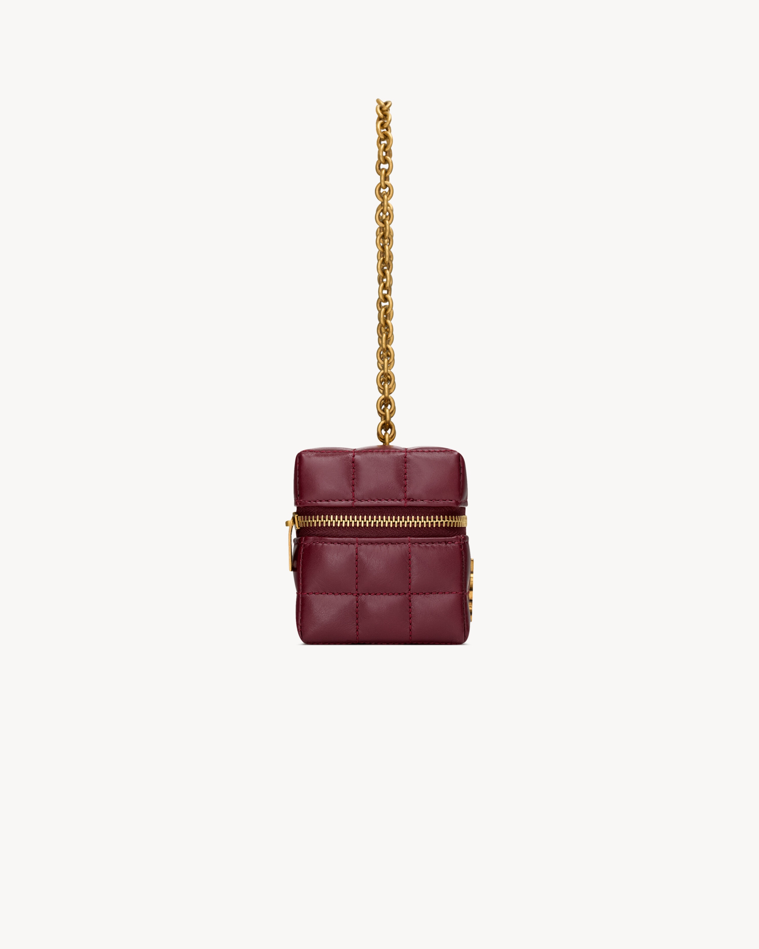 CASSANDRE MATELASSÉ CARRÉ MINI CUBE ON CHAIN IN SHINY LEATHER - 3