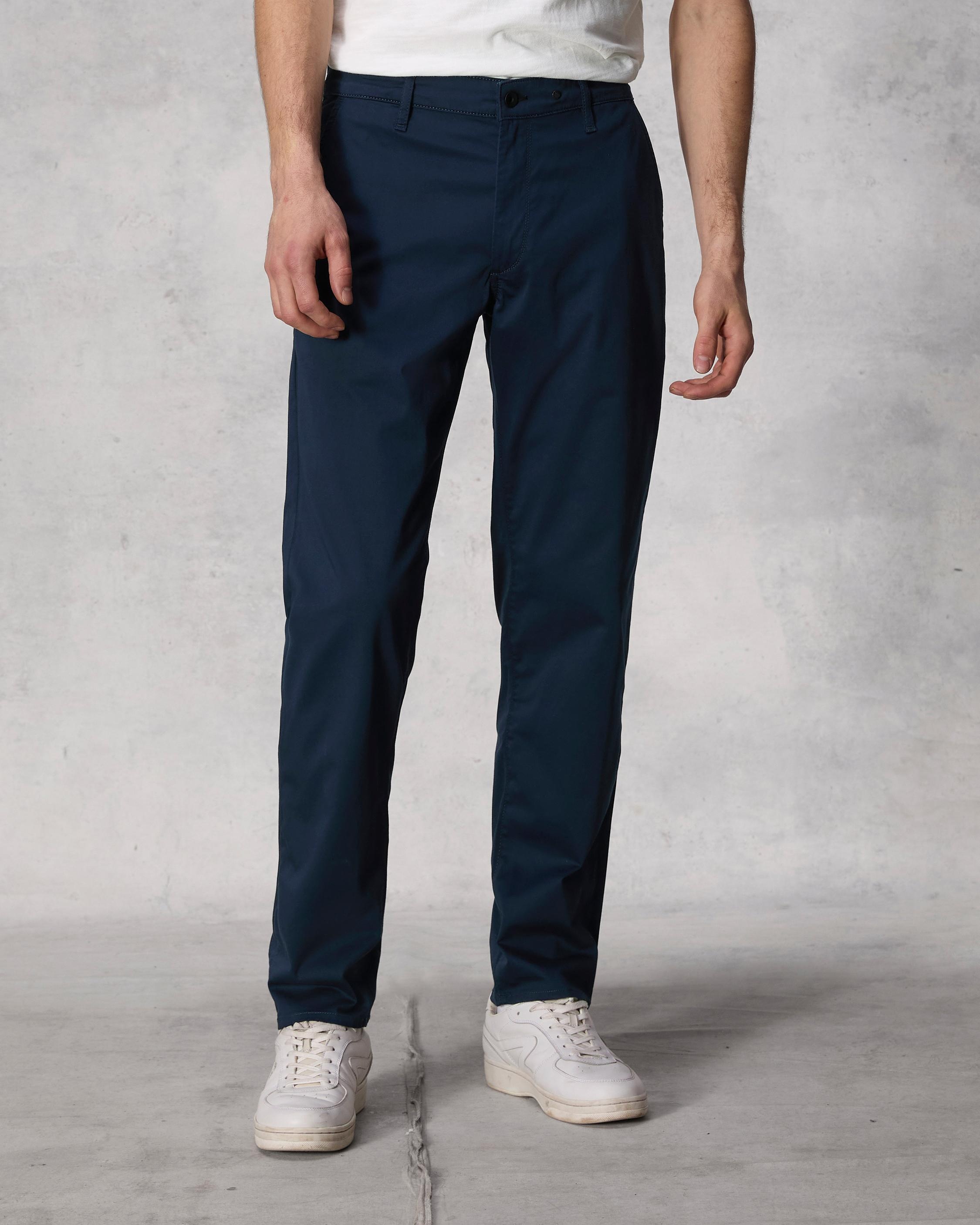 Standard Cotton Chino
Classic Fit - 5
