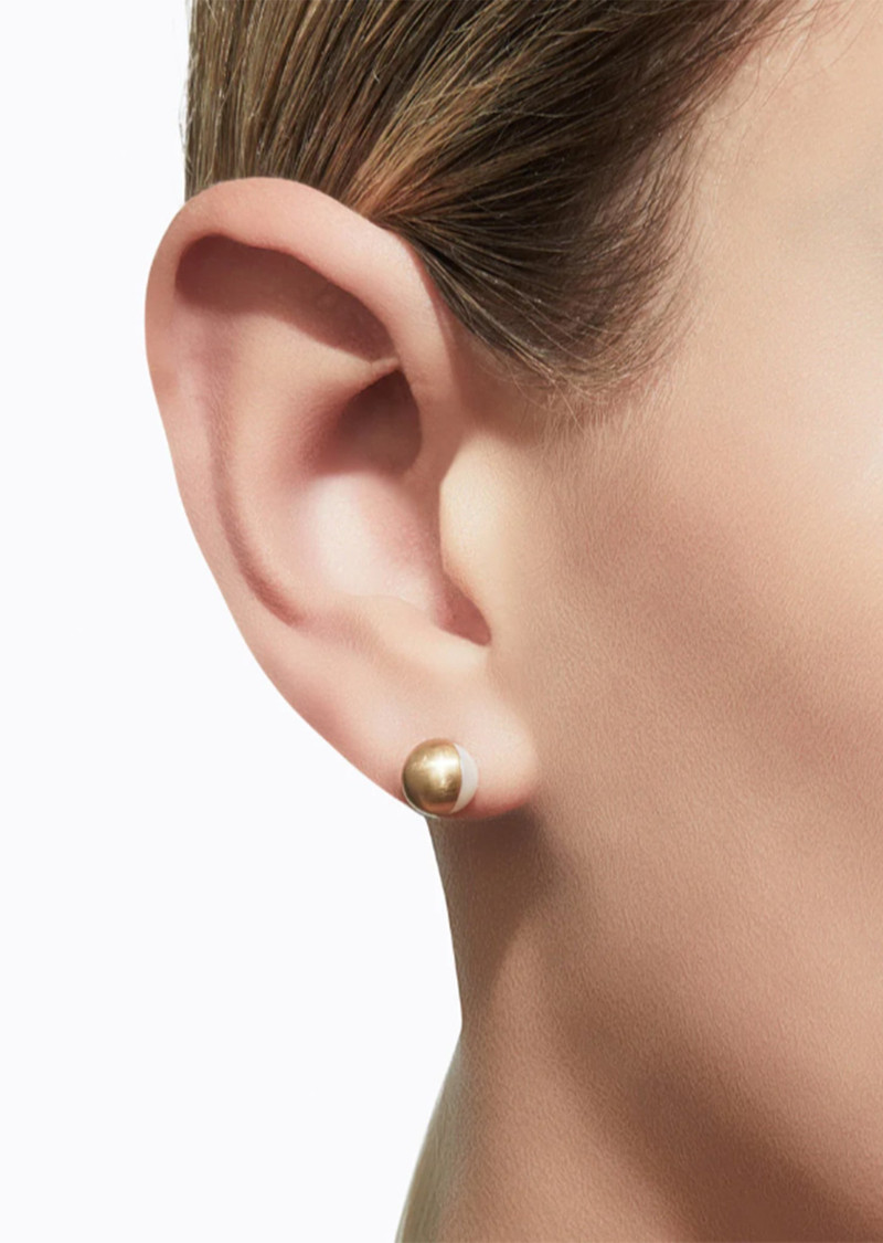 SHIHARA Half Pearl Earring 135° outlook
