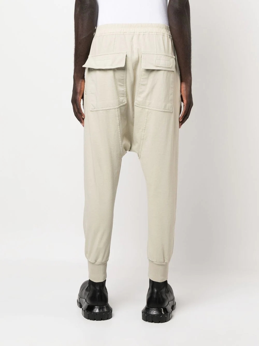 drawstring-waist drop-crotch trousers - 4