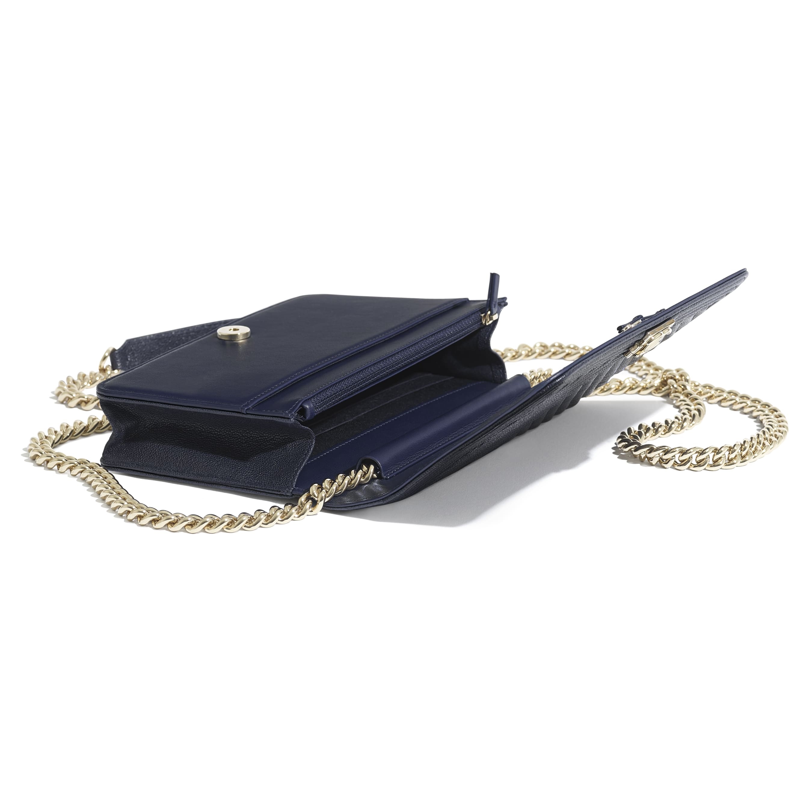 BOY CHANEL Wallet on Chain - 4