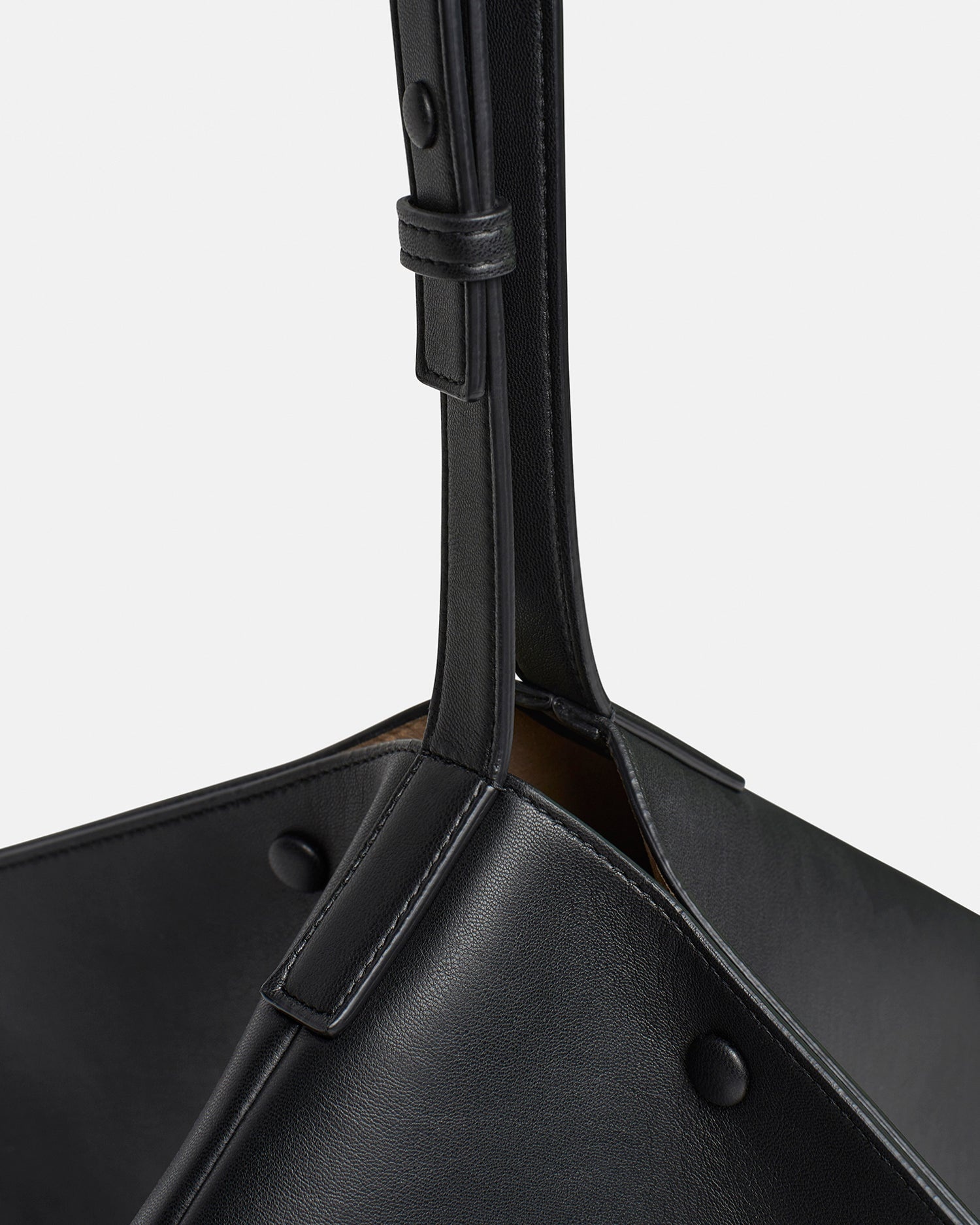 Alt-Nappa Bag - 7