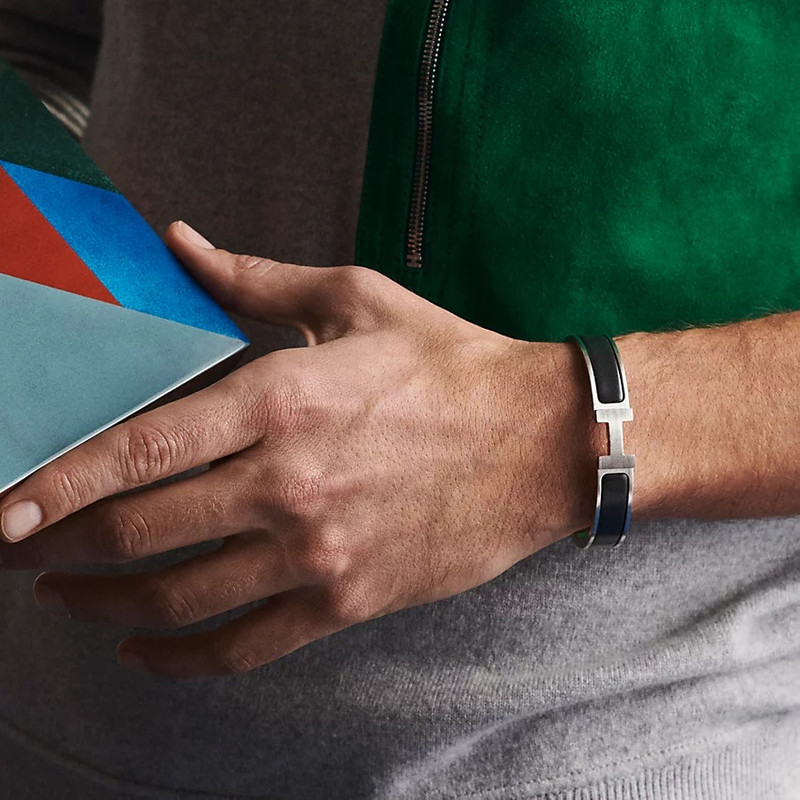 Hermès Clic HH bracelet outlook