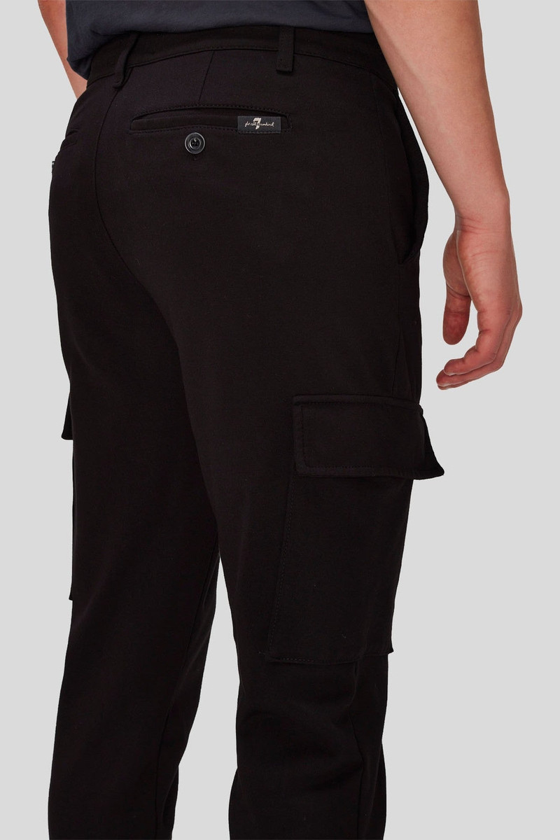 TRAVEL CARGO JOGGER in Double Knit 6